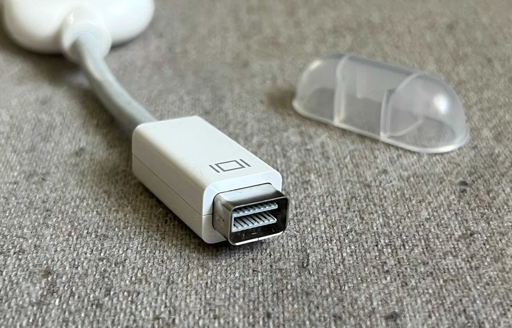 Adaptor original Apple Mini DisplayPort la VGA, funcțional, compatibil