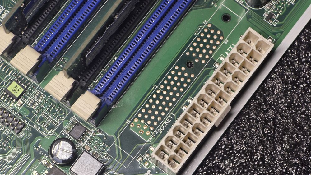 [Продажа] MSI MS-7613 + Intel i3 550