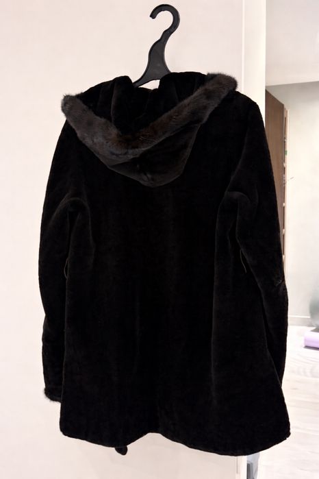 Продам норковую шубу