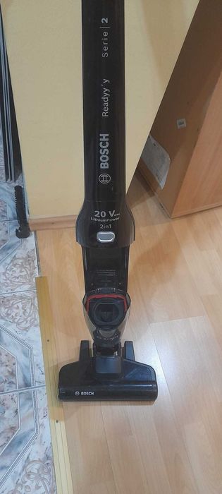 aspirator vertical bosch Ready serie 2