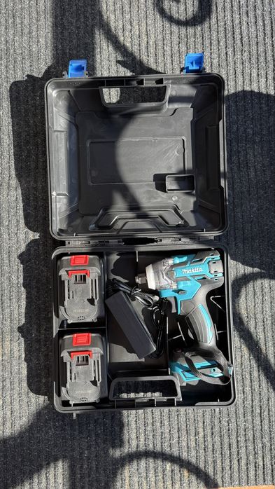 Продам гайковерт makita