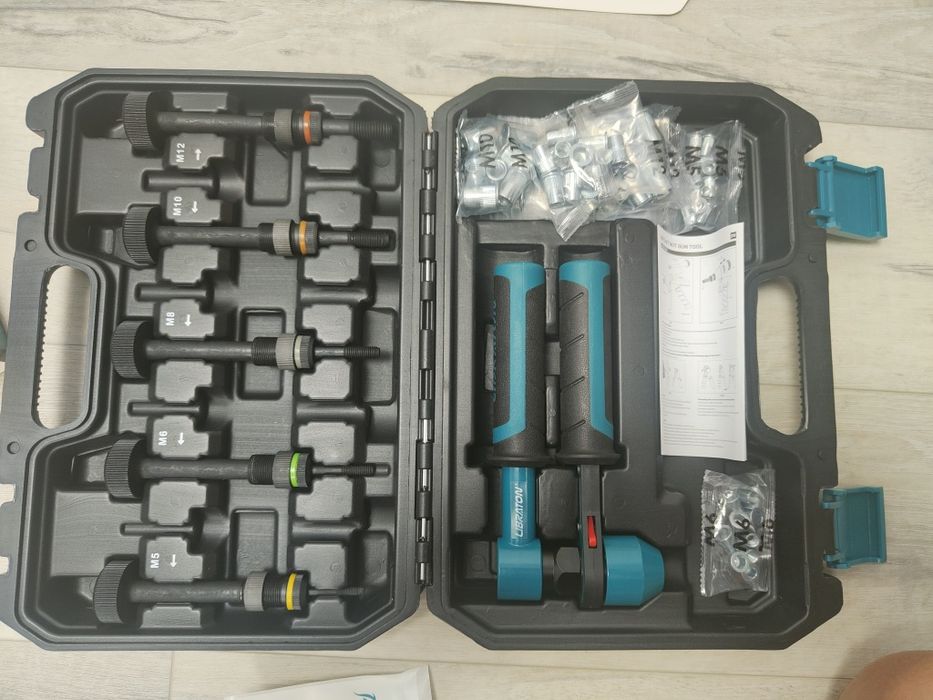 Set profesional LIBRATON pentru nituri filetate (Rivnut) M5–M12 – Ca nou

Vând set profesional