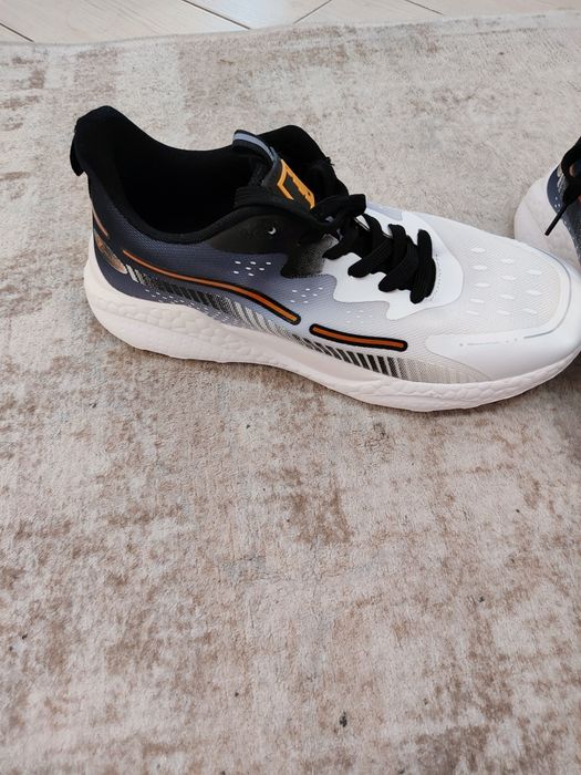 Нови маратонки*НОВО