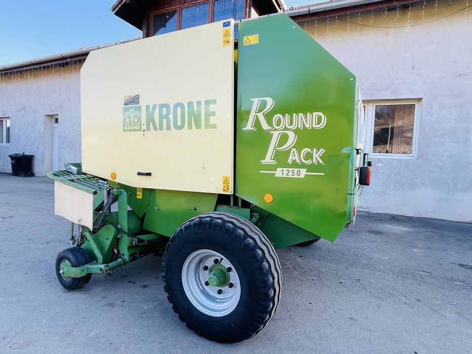 Presa baloti Krone Round Pack 1250-legare plasa -Stare Impecabila
