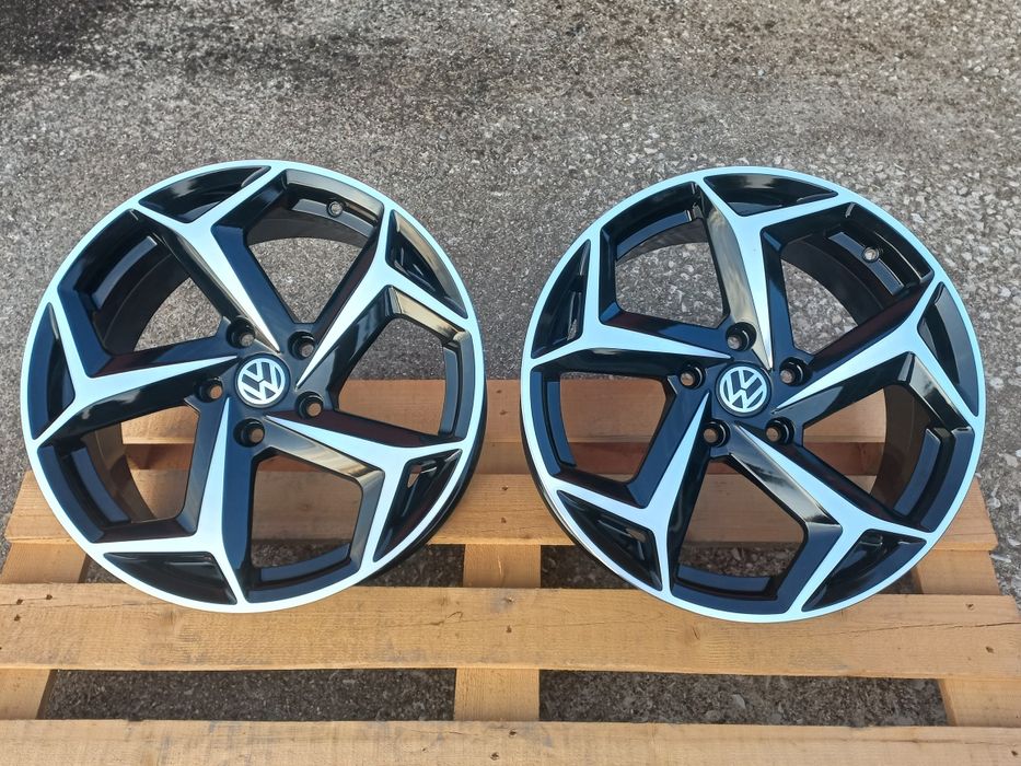 18"Vw 5x112 Golf Passat Jetta Tiguan Touran 8ж ет44 Black Polish Чисто Нови.