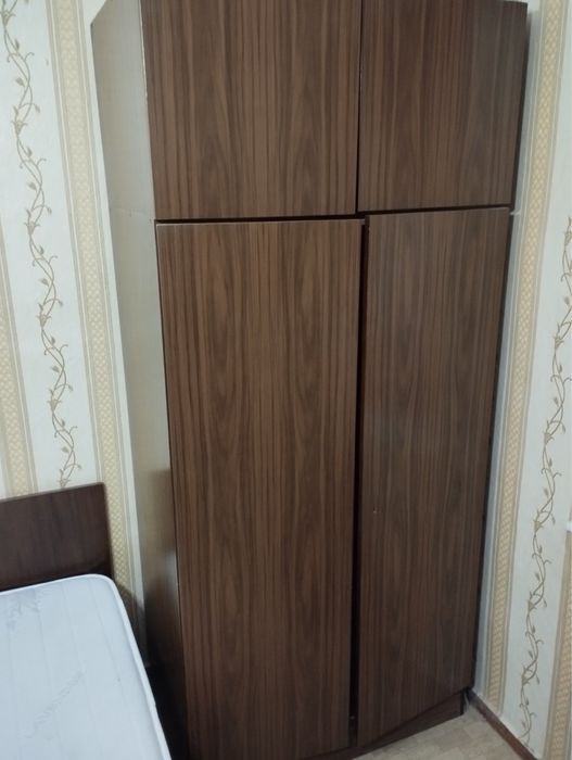 Спалня с масажиращ матрак + голям гардероб + шкаф