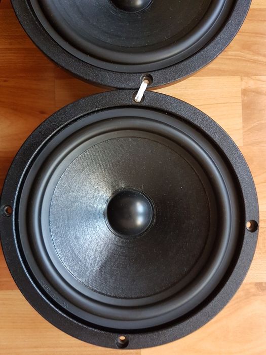 Hygh Quality Loudspeaker , 175 mm , 8 ohm