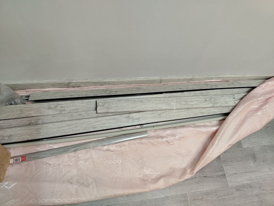 Плинтус на креплении