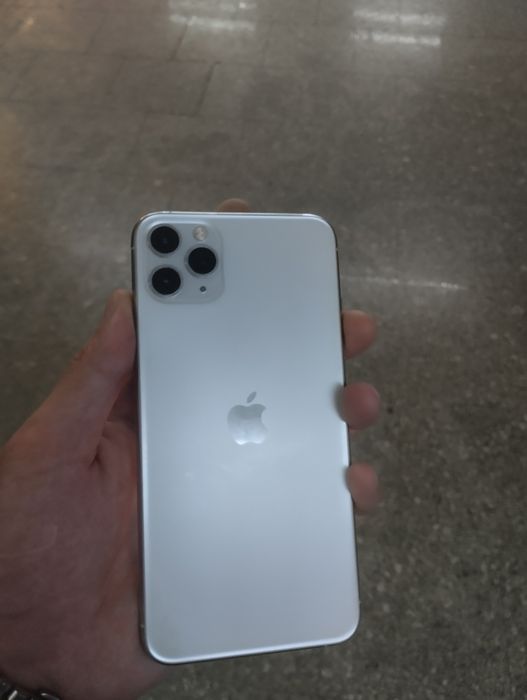iPhone 11 pro max 64gb