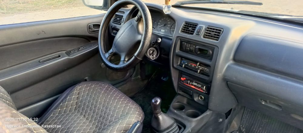 Продам Мазда 323 срочно