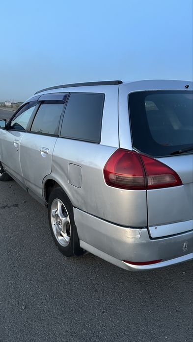 Продам автомобиль Nissan Wingroad y11