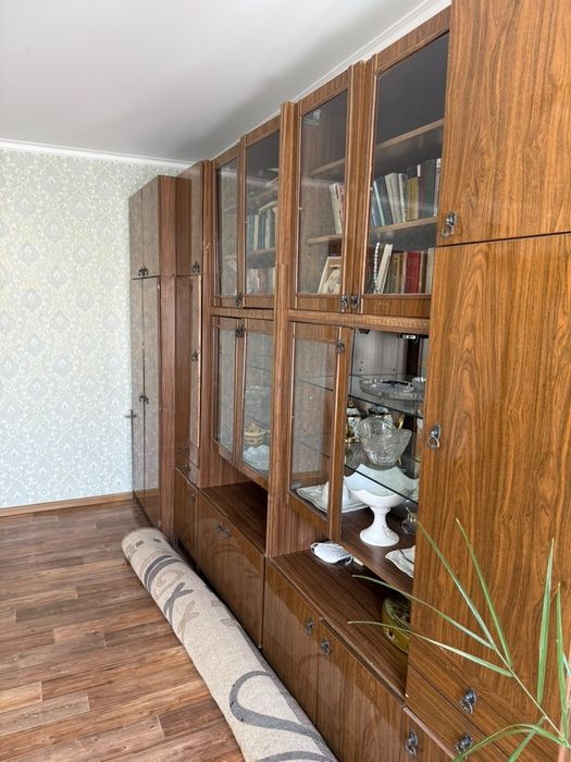 Продам стенку в хорошем состоянии