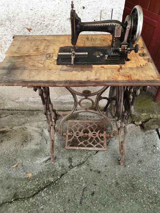 Masina de cusut Gritzner