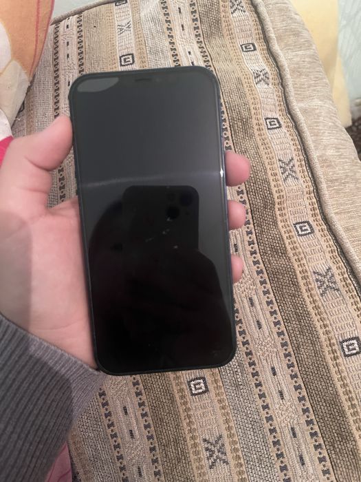 iPhone 12 синий
