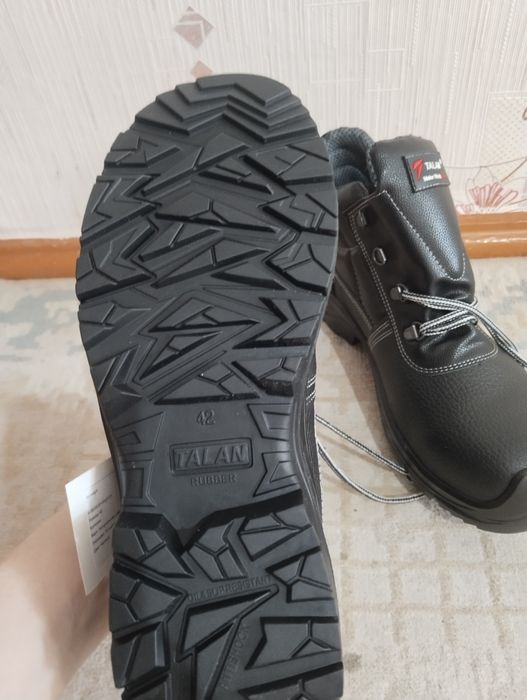 Срочно рабочая обувь