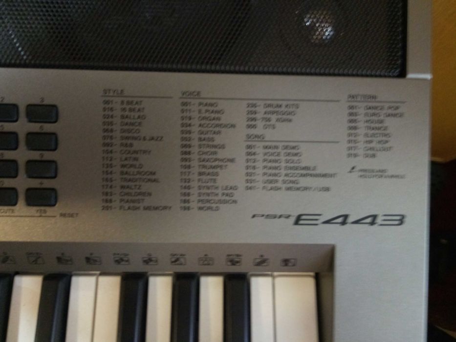 Orga Yamaha PSR-E 443 si accesorii