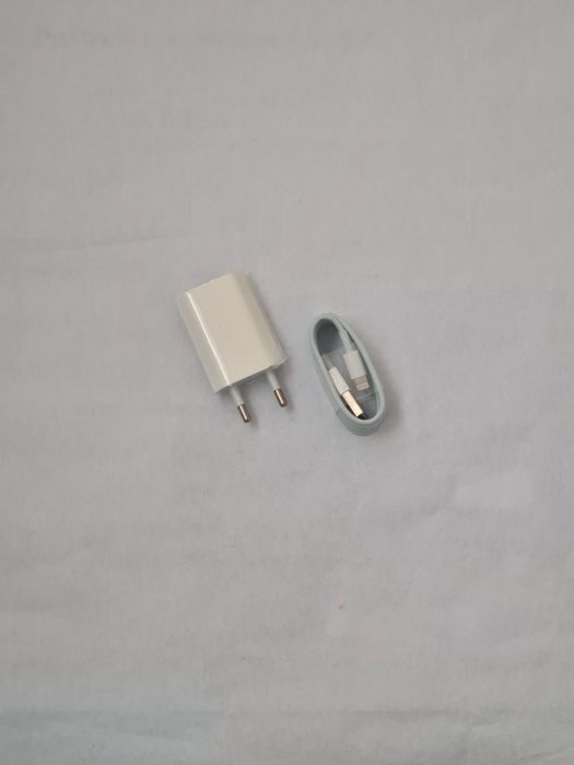 Apple  -  Încărcător Original