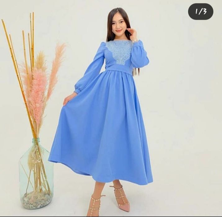 Продам платье голубого цвета французская длина