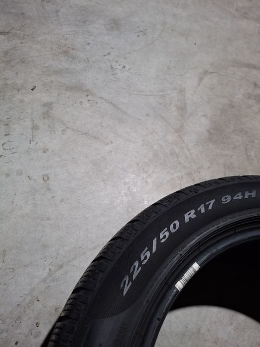 2 Anvelopele de iarnă 225 50 r17 94H  Pirelli