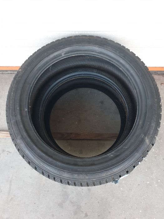 Нови зимни Гуми 2 броя KUMHO IZen KW23 175 50 R15