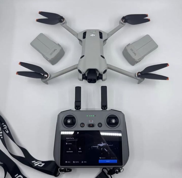 DJI Mini 4 Pro 4K Fly More Combo + TELECOMANDA DISPLAY
