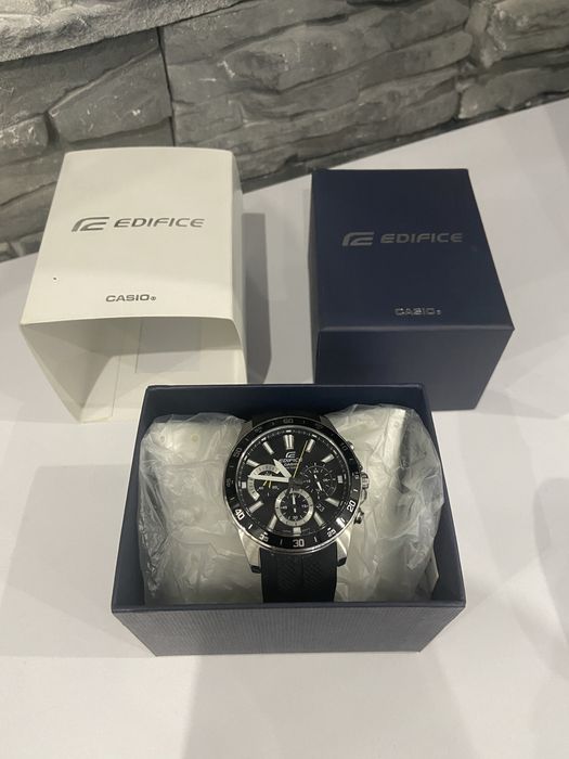Casio Edifice EFV-570P-1