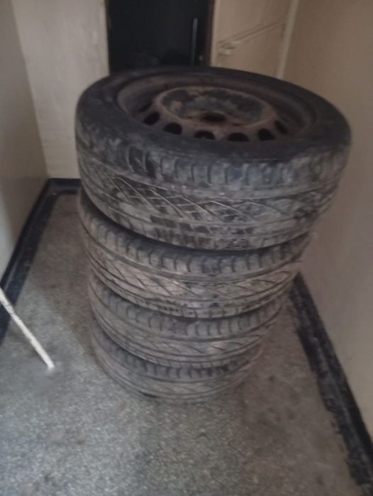 Set cauciucuri cu jante 205/55/16