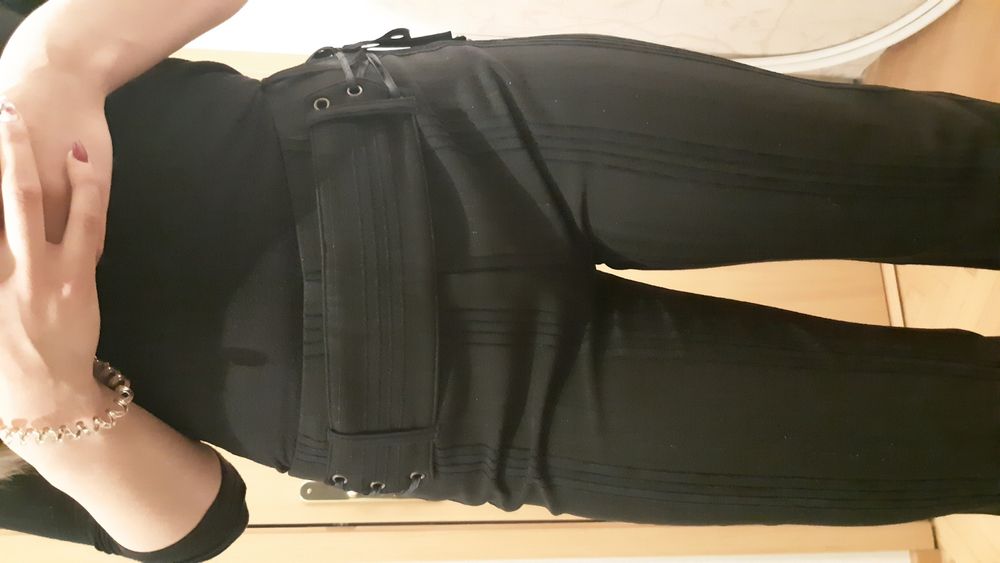 Черен дамски костюм с панталон 38EU / BG 44