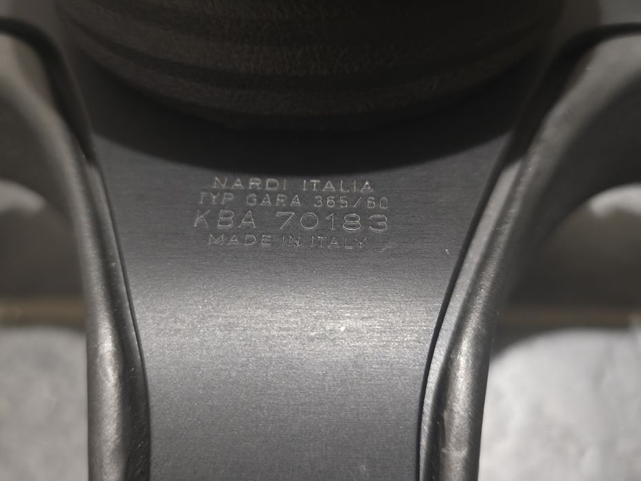 Волан БМВ Е30, Е34, Е32 и др Nardi Blackline 365mm ОЕМ