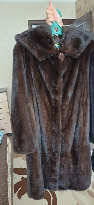 Продам норковую шубу