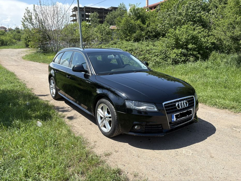 Продавам Ауди А4 Б8