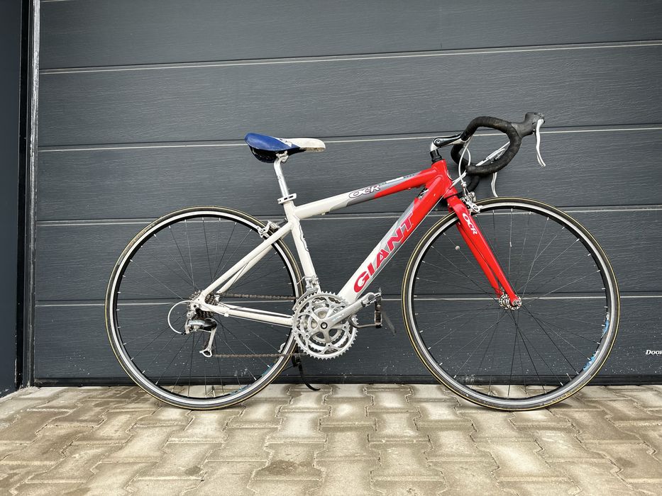 Шосеен велосипед GIANT 700C , 45см , 3х8