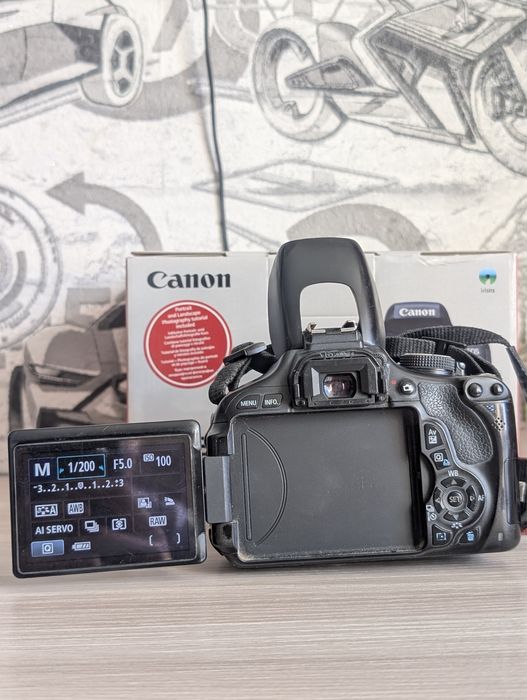 Продам фотоаппарат Canon 600d