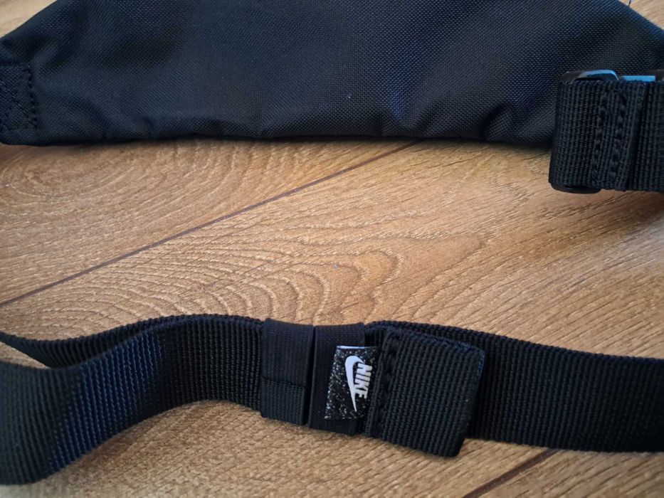 Nike мъжка чантичка за кръста