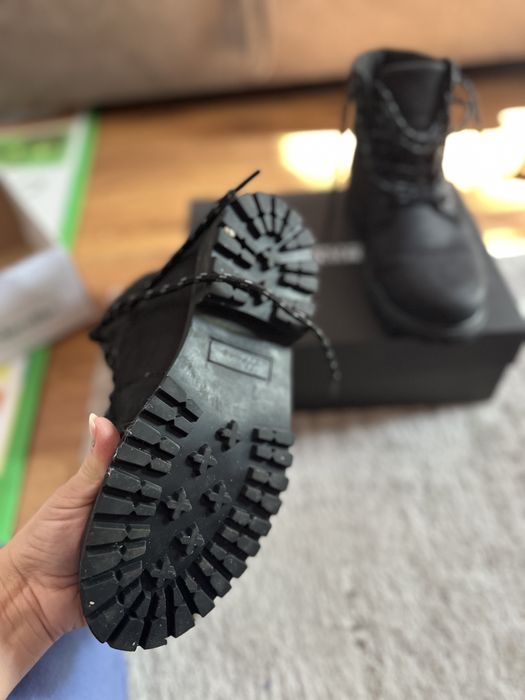 Bocanci imblaniti marimea 37