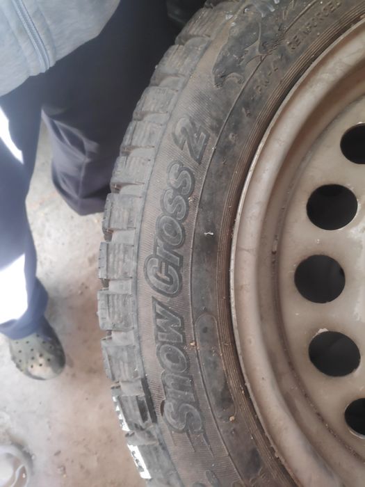 Продам 4 зимние колеса в сборе