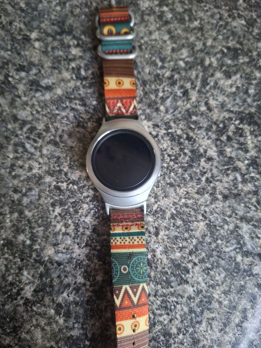 Продаются часы Samsung S2