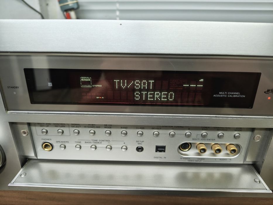 Ресивър Pioneer 7.1  vsx-d 2011