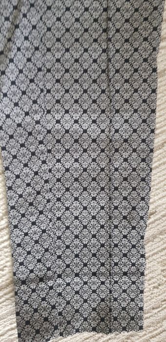 Продам брючный костюм