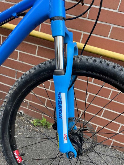 Vând Bicicletă CUBE Acid 240 Disc