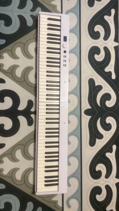 Синтезатор электронный