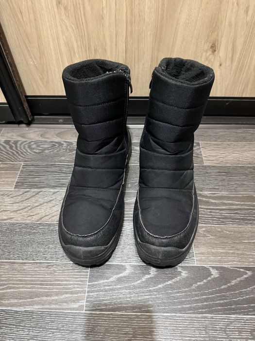 Продам дутики мужские весенние