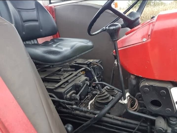 TRACTOR INTERNATIONAL 654 + Disc, Plug, grăpi, prăşitore