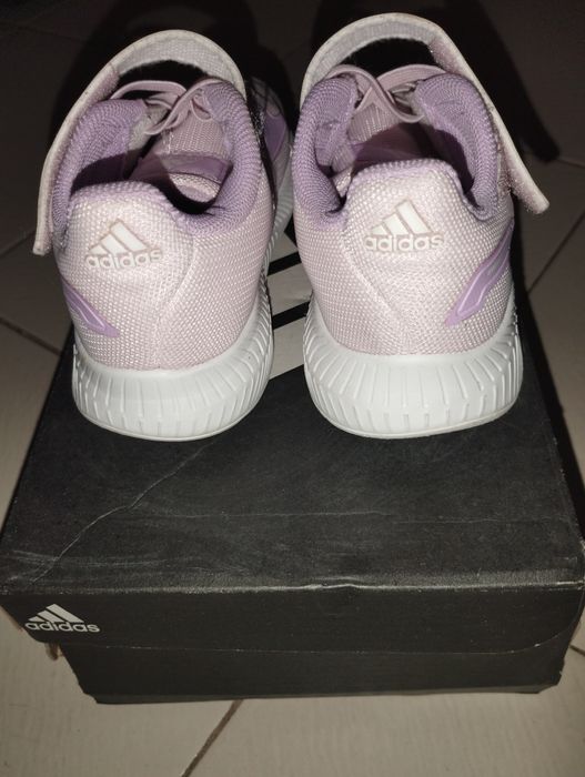 Детски маратонки -Adidas!