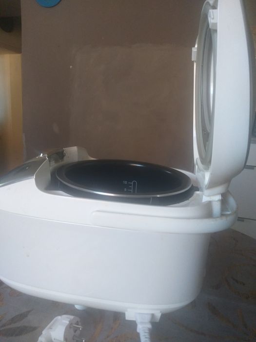 Oală multifuncțională, 45 programe, 5l