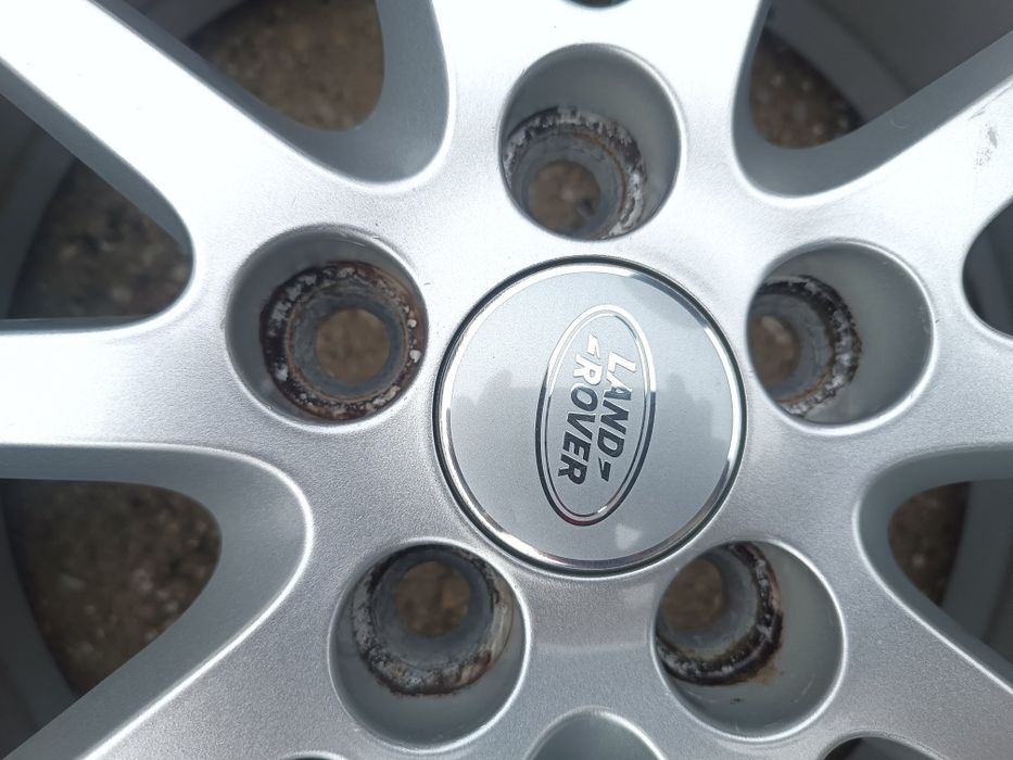 Ланд Ровър, Land Rover 225/65/17