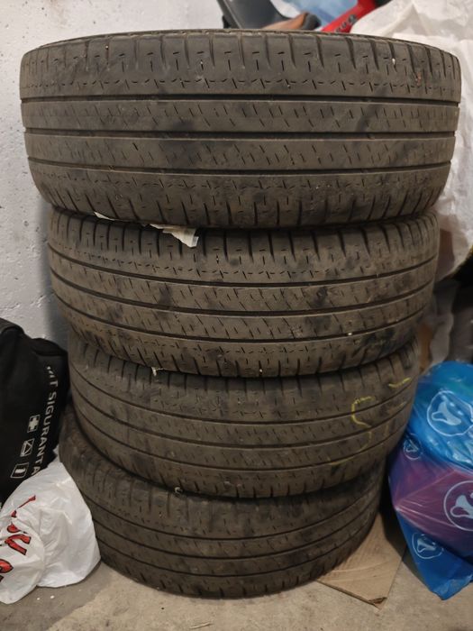 4 Anvelope Michelin  Agilis pentru duba 235.65.16C dot 2020