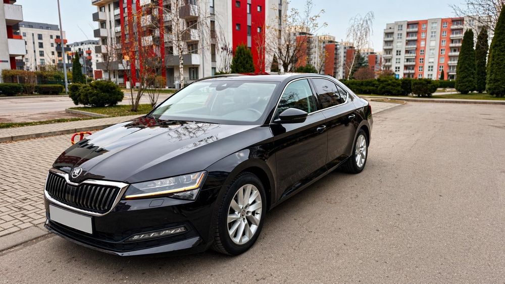 SKODA Superb 2021 — imagine 2