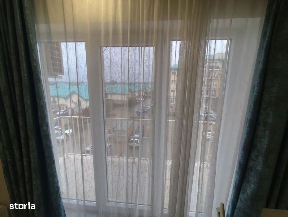 3 camere Cosmopolis-Curte, loc de parcare