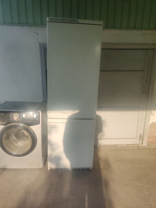 Продам стиральную машинку